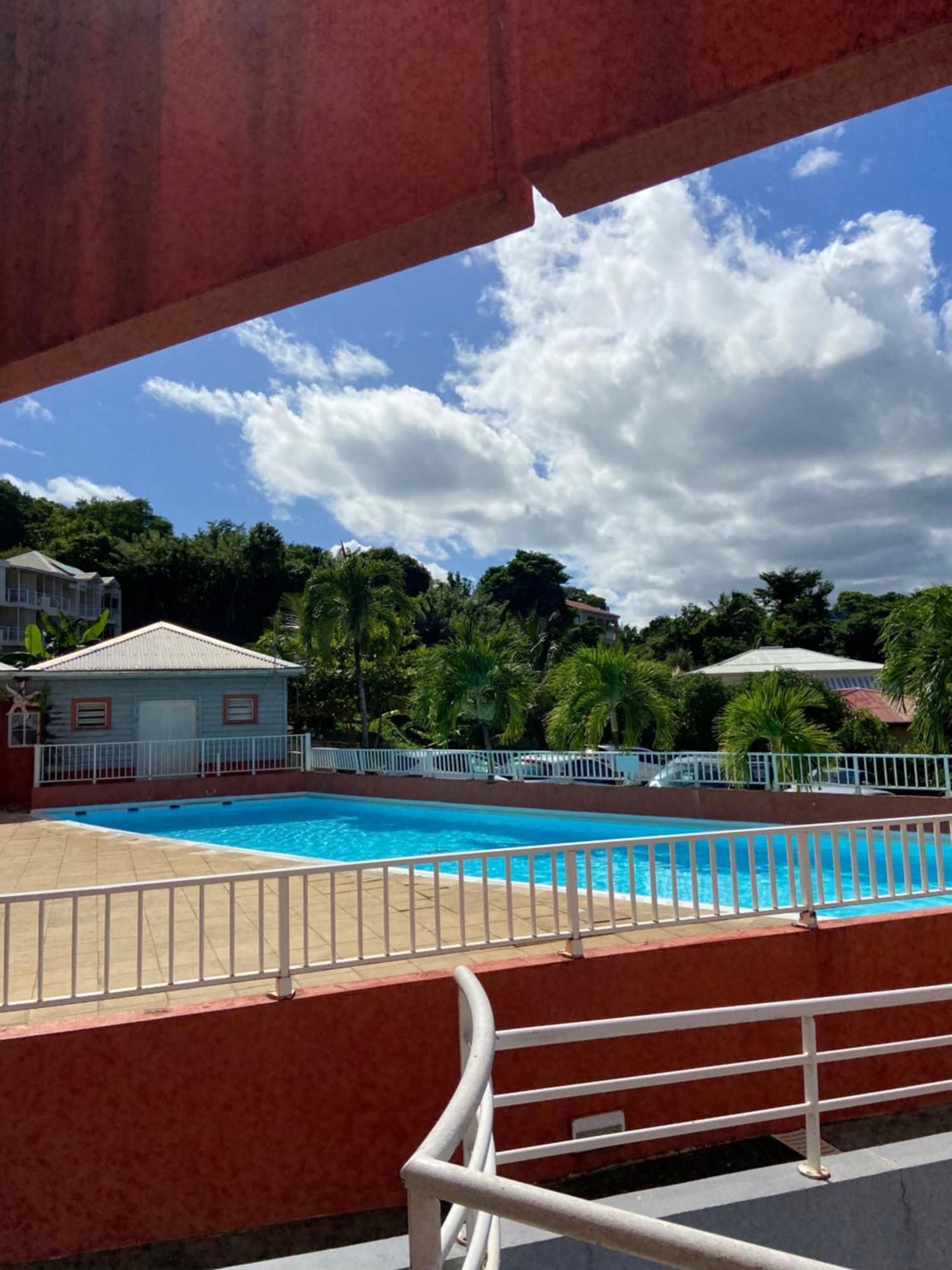 Studio Au Soleil Levant, Avec Piscine 라 트리니테 외부 사진